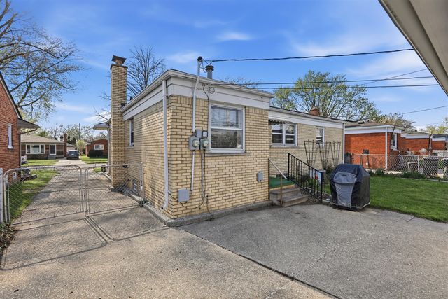 24808 Cubberness Street, Saint Clair Shores, MI 48080