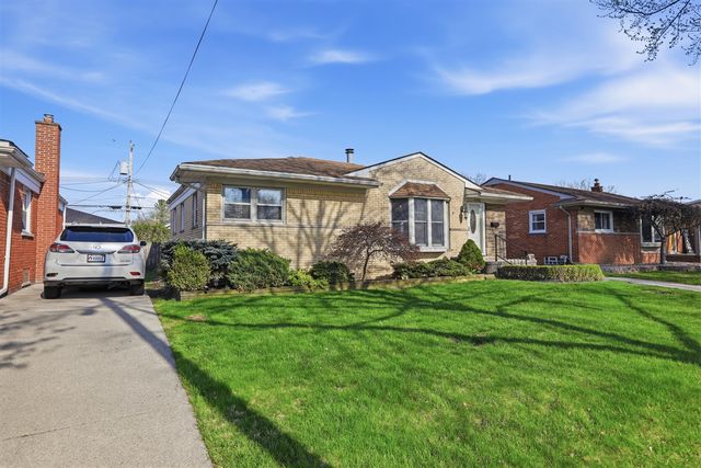 24808 Cubberness Street, Saint Clair Shores, MI 48080