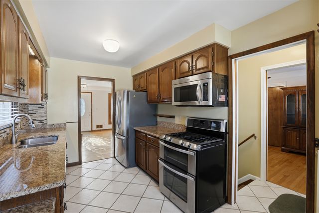 24808 Cubberness Street, Saint Clair Shores, MI 48080