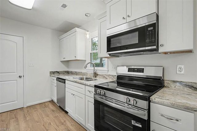 511 Marlin DR, Newport News, VA 23602