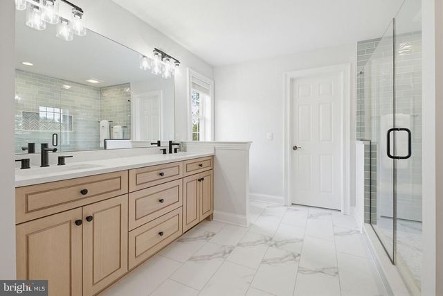 2705 KREIDER RD, Lititz, PA 17543