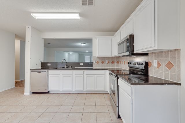 1428 Atkins Street, Cedar Hill, TX 75104