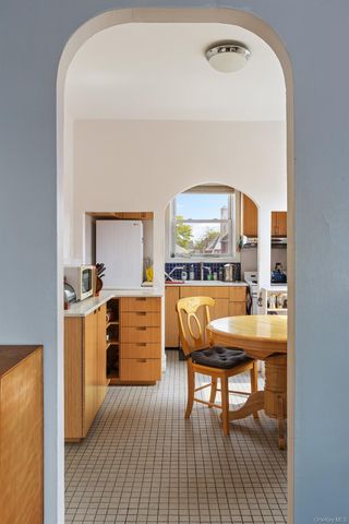 2536 Lurting Avenue, Bronx, NY 10469