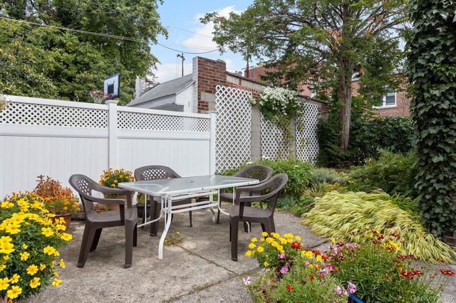 2536 Lurting Avenue, Bronx, NY 10469