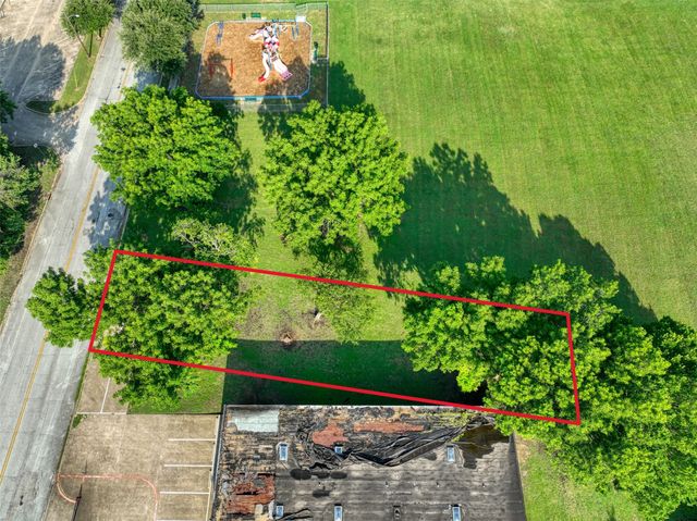 723 E Main Street, Lancaster, TX 75146
