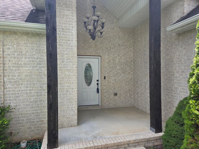 5662 E Gatehouse Drive, Strafford, MO 65757
