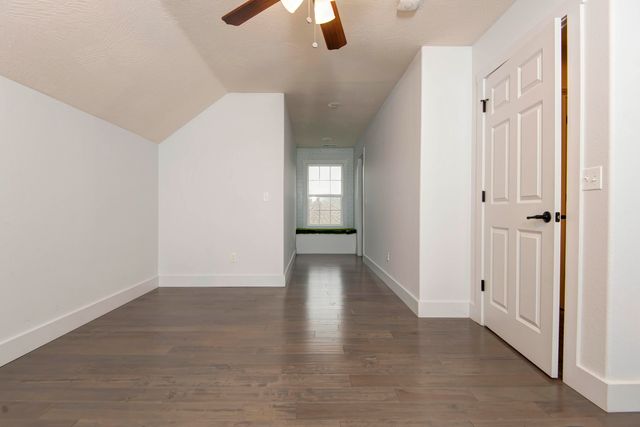 5662 E Gatehouse Drive, Strafford, MO 65757