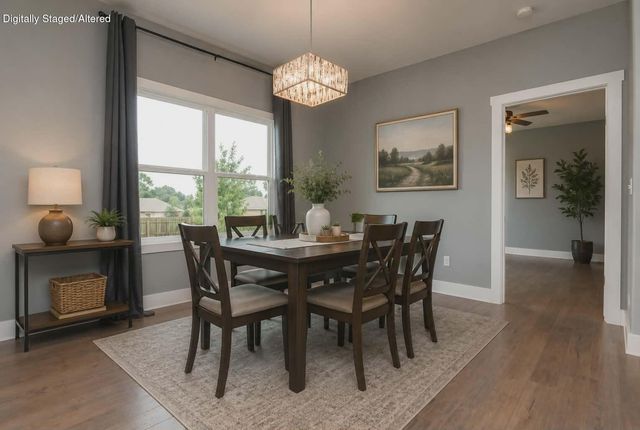 5662 E Gatehouse Drive, Strafford, MO 65757