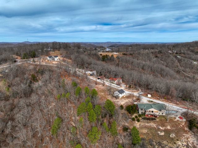 131 Beaverview Road, Eureka Springs, AR 72631