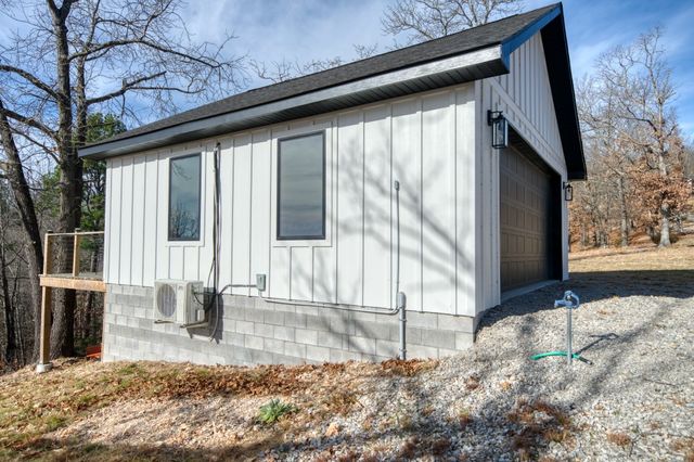 131 Beaverview Road, Eureka Springs, AR 72631