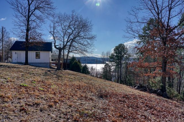 131 Beaverview Road, Eureka Springs, AR 72631