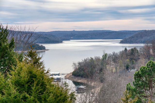 131 Beaverview Road, Eureka Springs, AR 72631