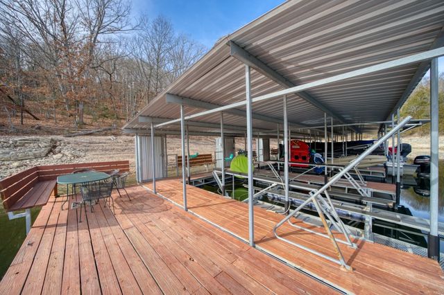 131 Beaverview Road, Eureka Springs, AR 72631