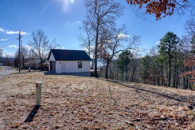 131 Beaverview Road, Eureka Springs, AR 72631