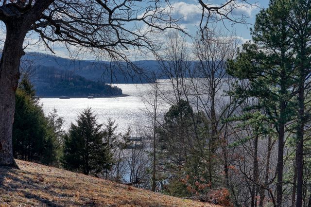 131 Beaverview Road, Eureka Springs, AR 72631