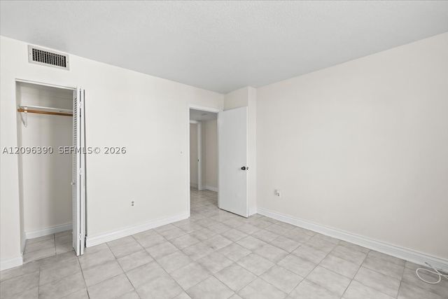 2780 NE 183rd St 1207, Aventura, FL 33160
