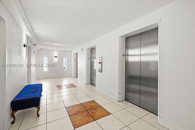 2780 NE 183rd St 1207, Aventura, FL 33160