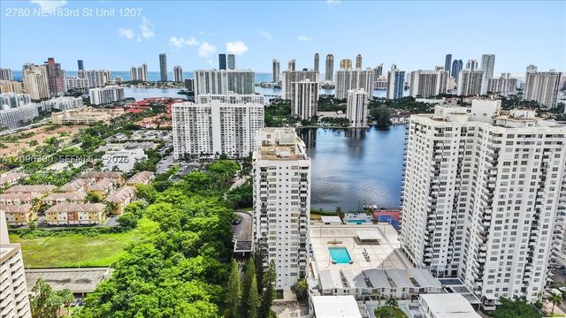 2780 NE 183rd St 1207, Aventura, FL 33160