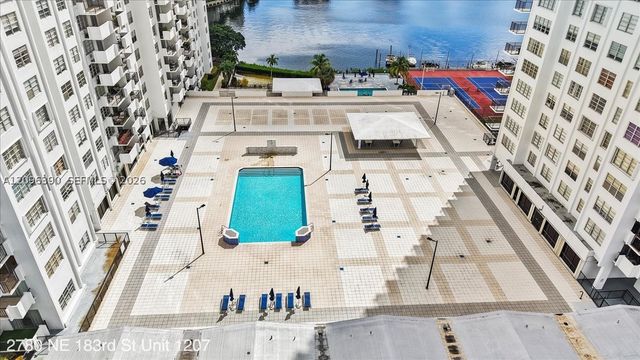 2780 NE 183rd St 1207, Aventura, FL 33160