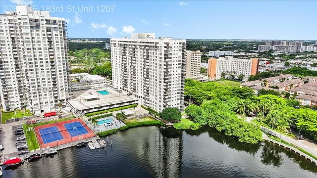 2780 NE 183rd St 1207, Aventura, FL 33160