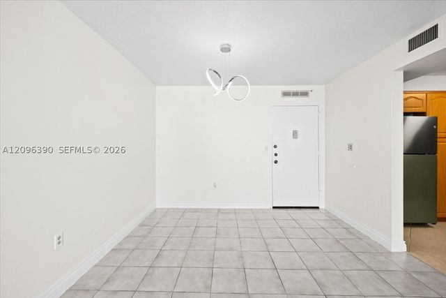 2780 NE 183rd St 1207, Aventura, FL 33160