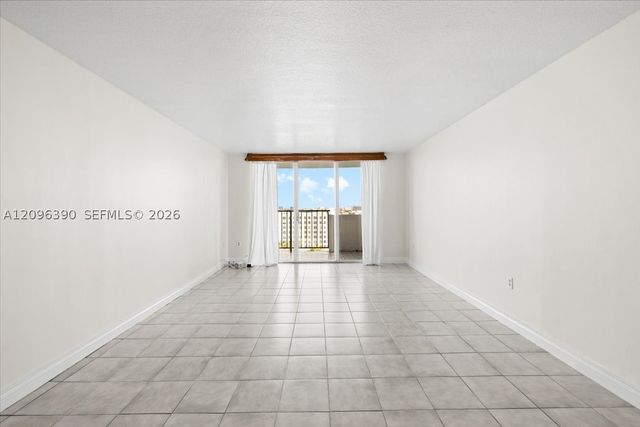 2780 NE 183rd St 1207, Aventura, FL 33160
