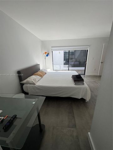 534 NE 195th St, Miami, FL 33179