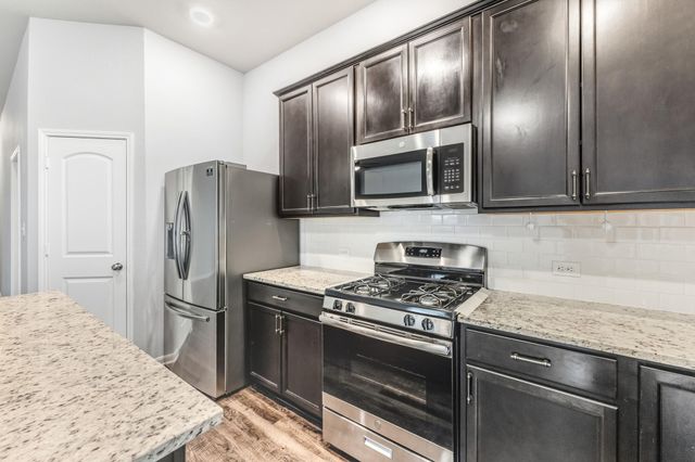 148 Emery Oak Way, Huntsville, TX 77320