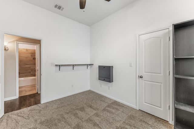 148 Emery Oak Way, Huntsville, TX 77320