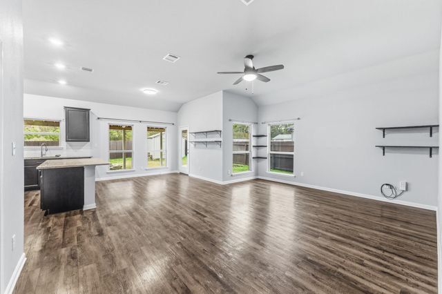 148 Emery Oak Way, Huntsville, TX 77320