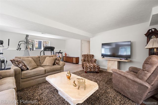 8707 White Fawn Street Ne, Cannon Township, MI 49341