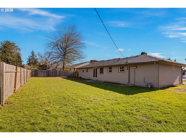 3735 HARLOW Rd, Eugene, OR 97401