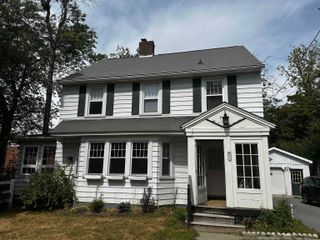 436 Maple Street, Burlington, VT 05401