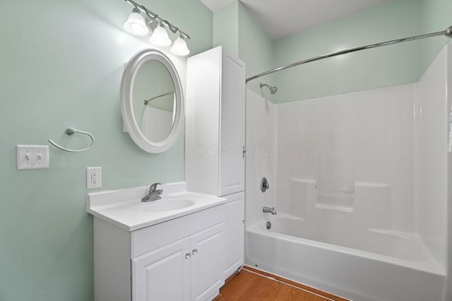 4840 Tschopp Road NE, Lancaster, OH 43130