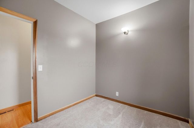 4840 Tschopp Road NE, Lancaster, OH 43130