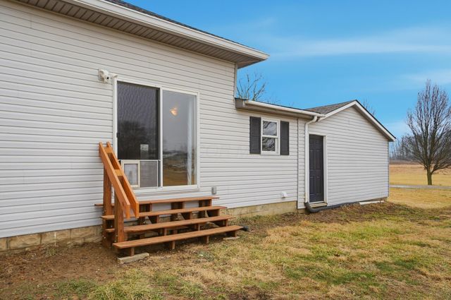 4840 Tschopp Road NE, Lancaster, OH 43130