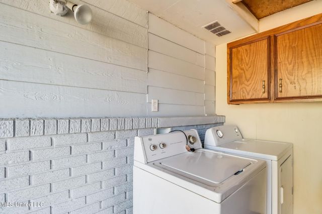 323 Carter Road, Biloxi, MS 39531