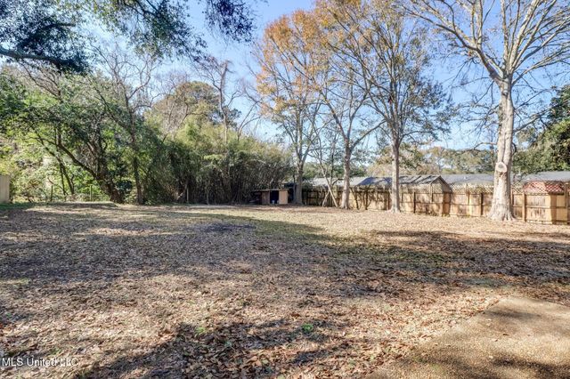 323 Carter Road, Biloxi, MS 39531