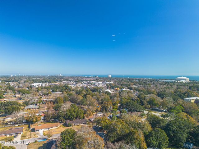323 Carter Road, Biloxi, MS 39531
