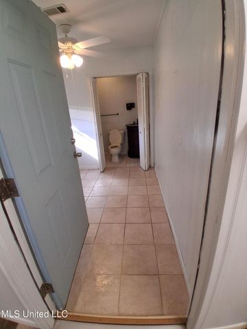 323 Carter Road, Biloxi, MS 39531