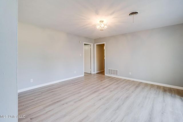 323 Carter Road, Biloxi, MS 39531