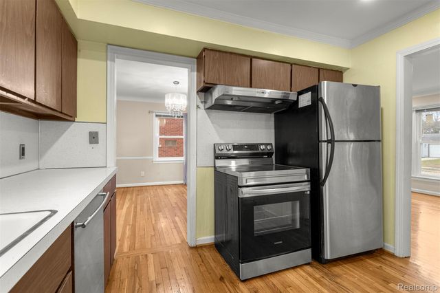 22544 Heinze Street, Dearborn, MI 48128