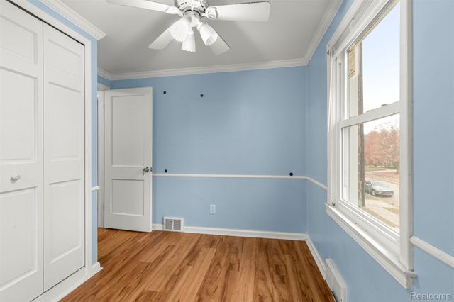 22544 Heinze Street, Dearborn, MI 48128