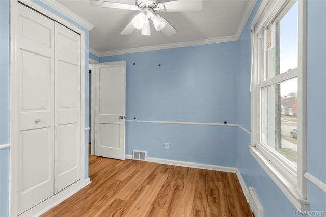 22544 Heinze Street, Dearborn, MI 48128