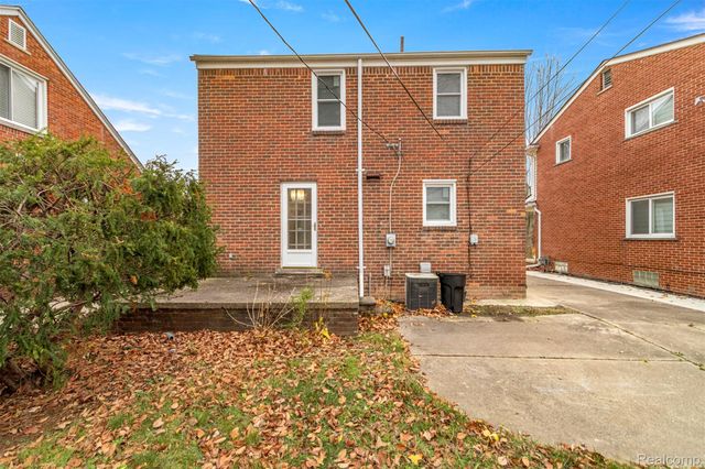 22544 Heinze Street, Dearborn, MI 48128