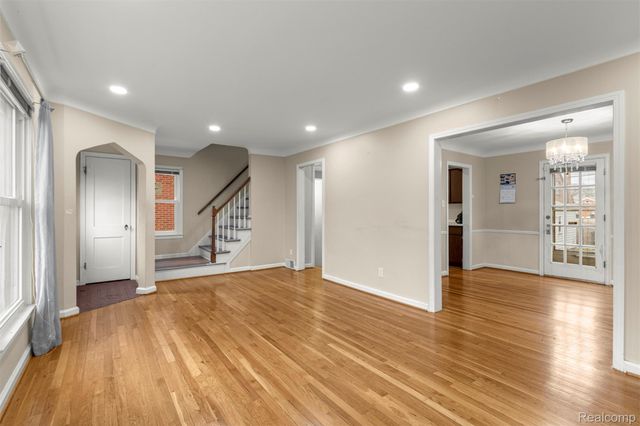 22544 Heinze Street, Dearborn, MI 48128