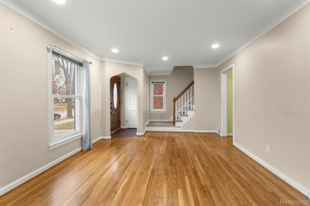 22544 Heinze Street, Dearborn, MI 48128