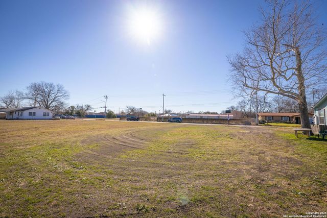 TBD E Pine, Seguin, TX 78155