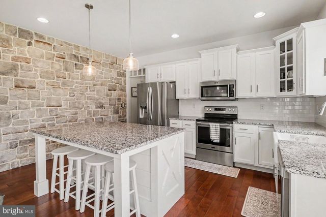 28 BAYBERRY RD, Carlisle, PA 17013