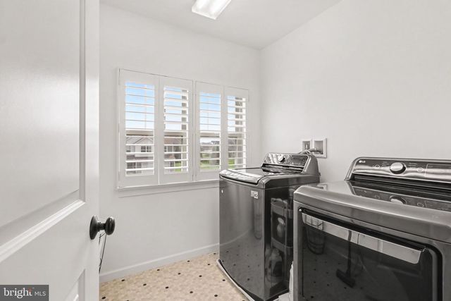 28 BAYBERRY RD, Carlisle, PA 17013